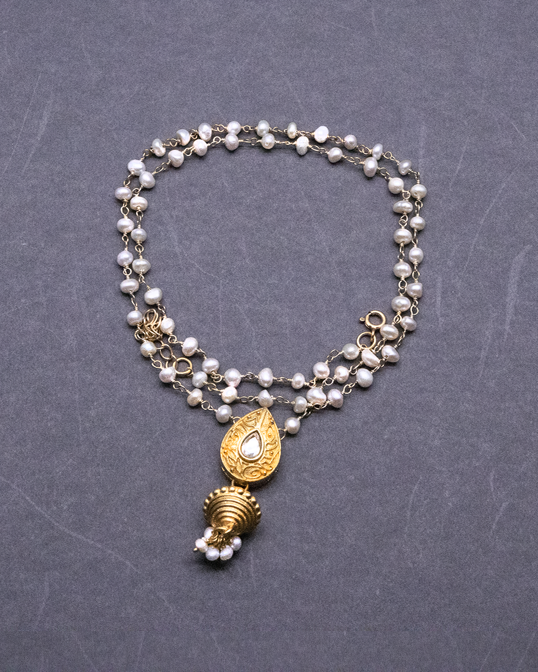 925 Silver Gold Polish Kundan Pendant Necklace with Freshwater Pearl Chain