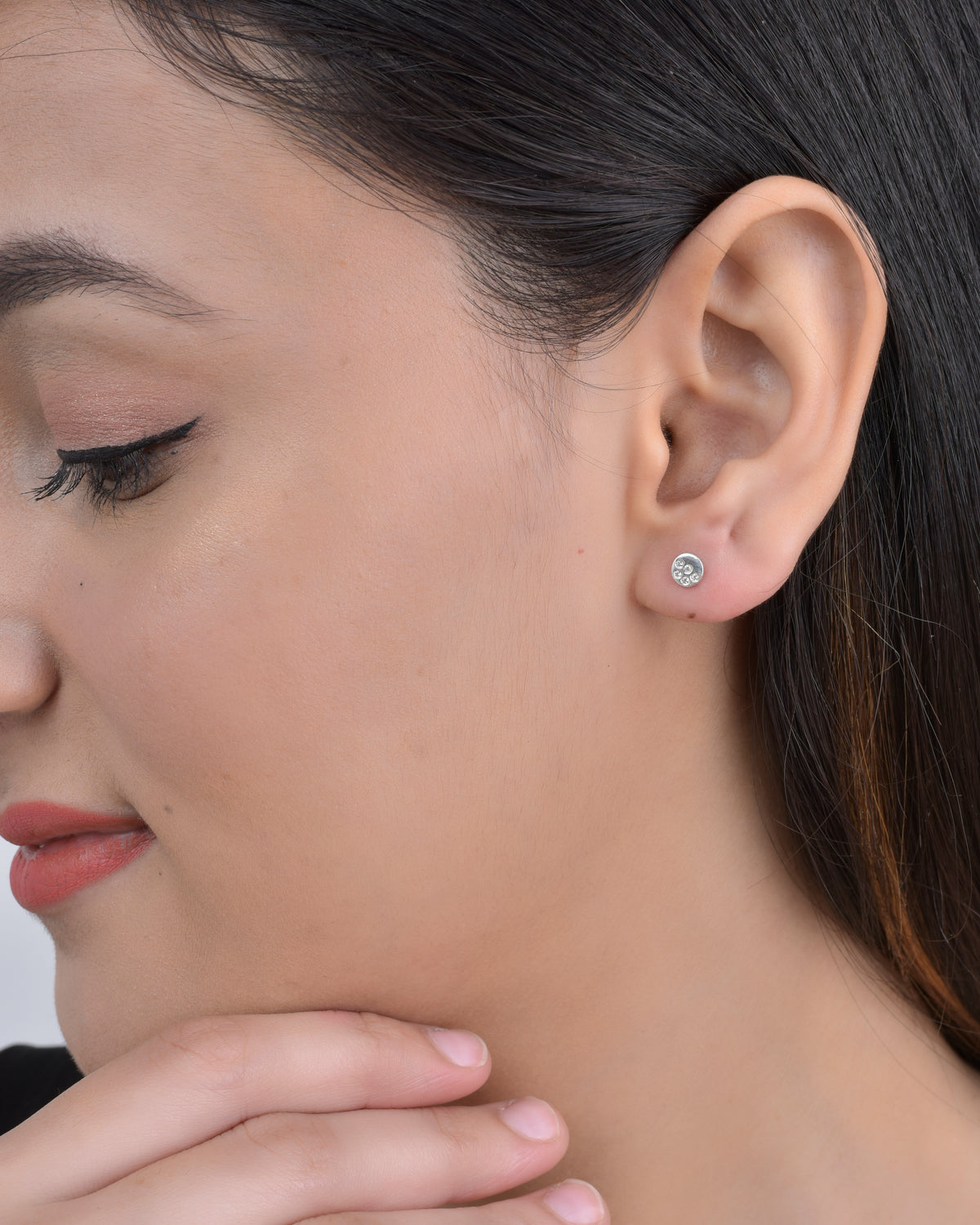 Designer Small Round Ear Studs 0010