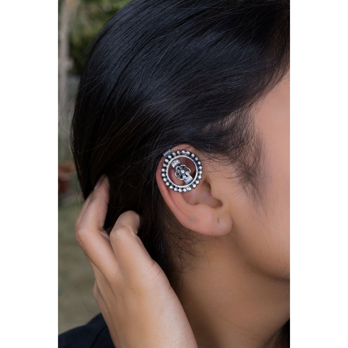 Silver earclip earrings 